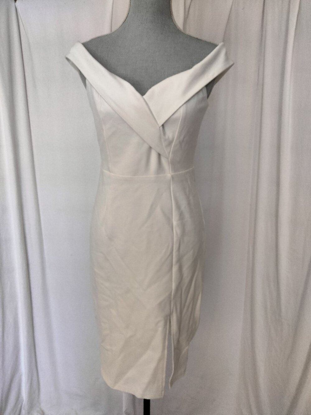 Lulus Classic Glam White Off Shoulder Dress Size Medium